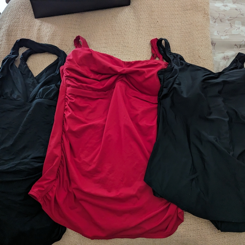 Retro one piece lot of 3 plus sized swimsuits